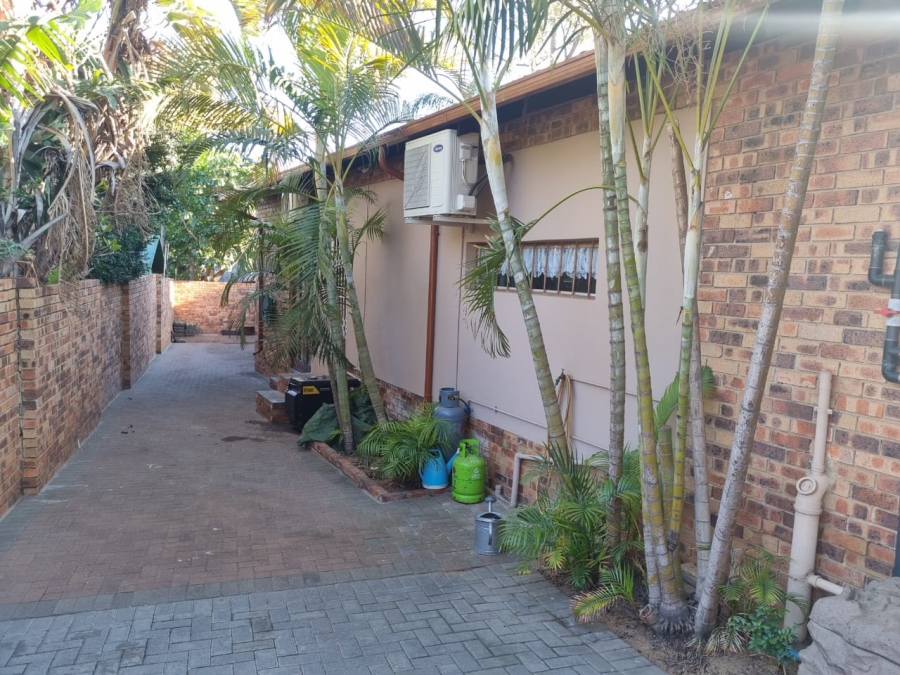 4 Bedroom Property for Sale in Bodorp North West